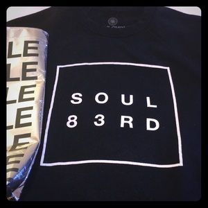 soul cycle black sweatshirt (small) and silver bag